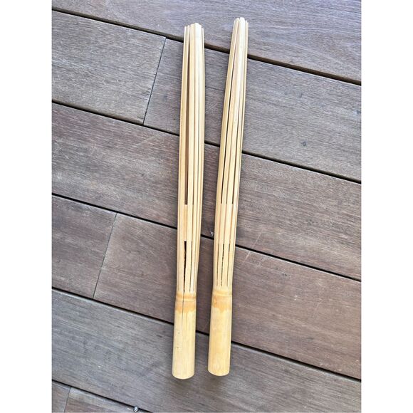 Hawaiian Pu ‘ ili Pair - Picture 1 of 5